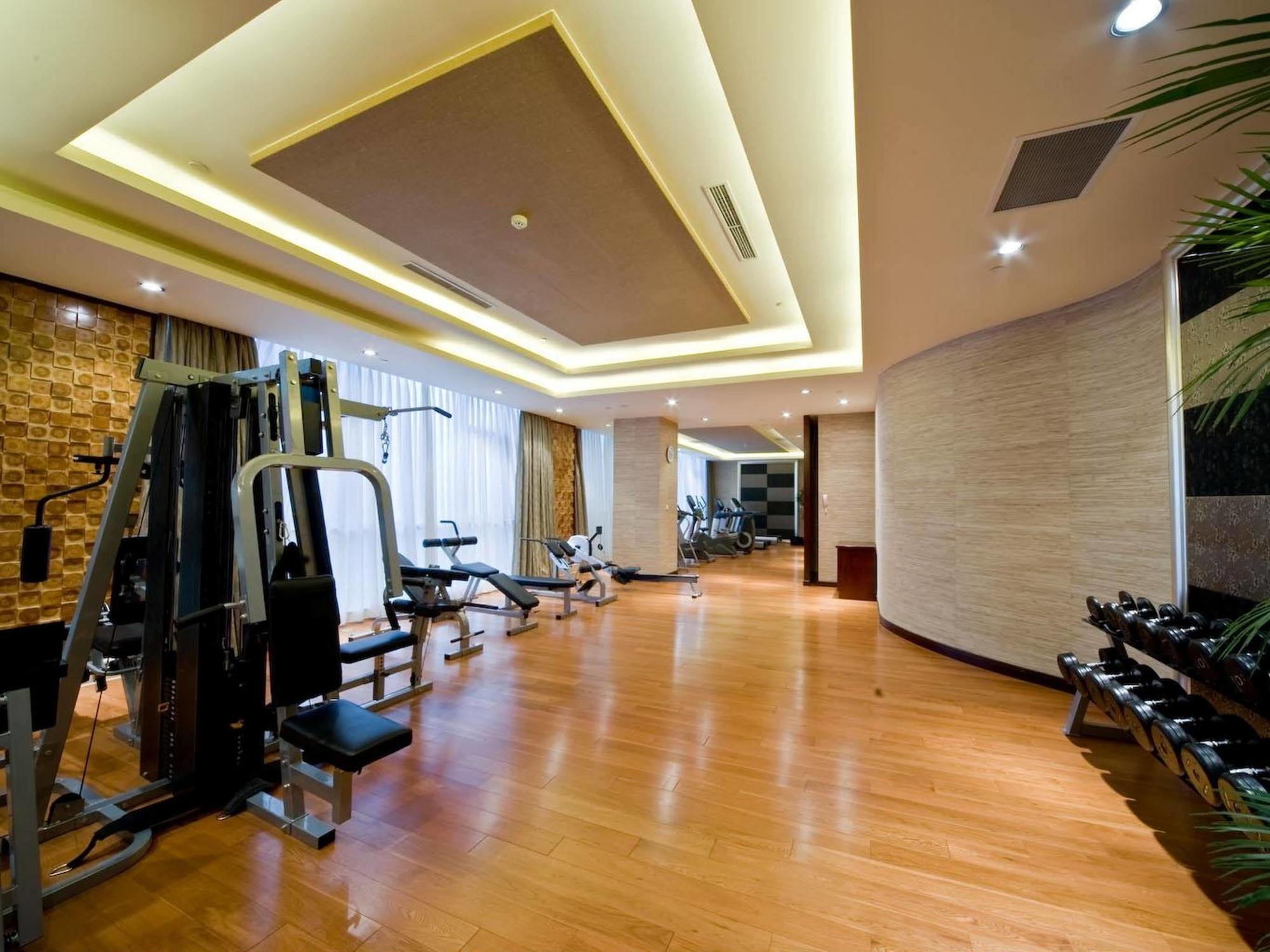 Doubletree By Hilton Shanghai Jing'An Экстерьер фото