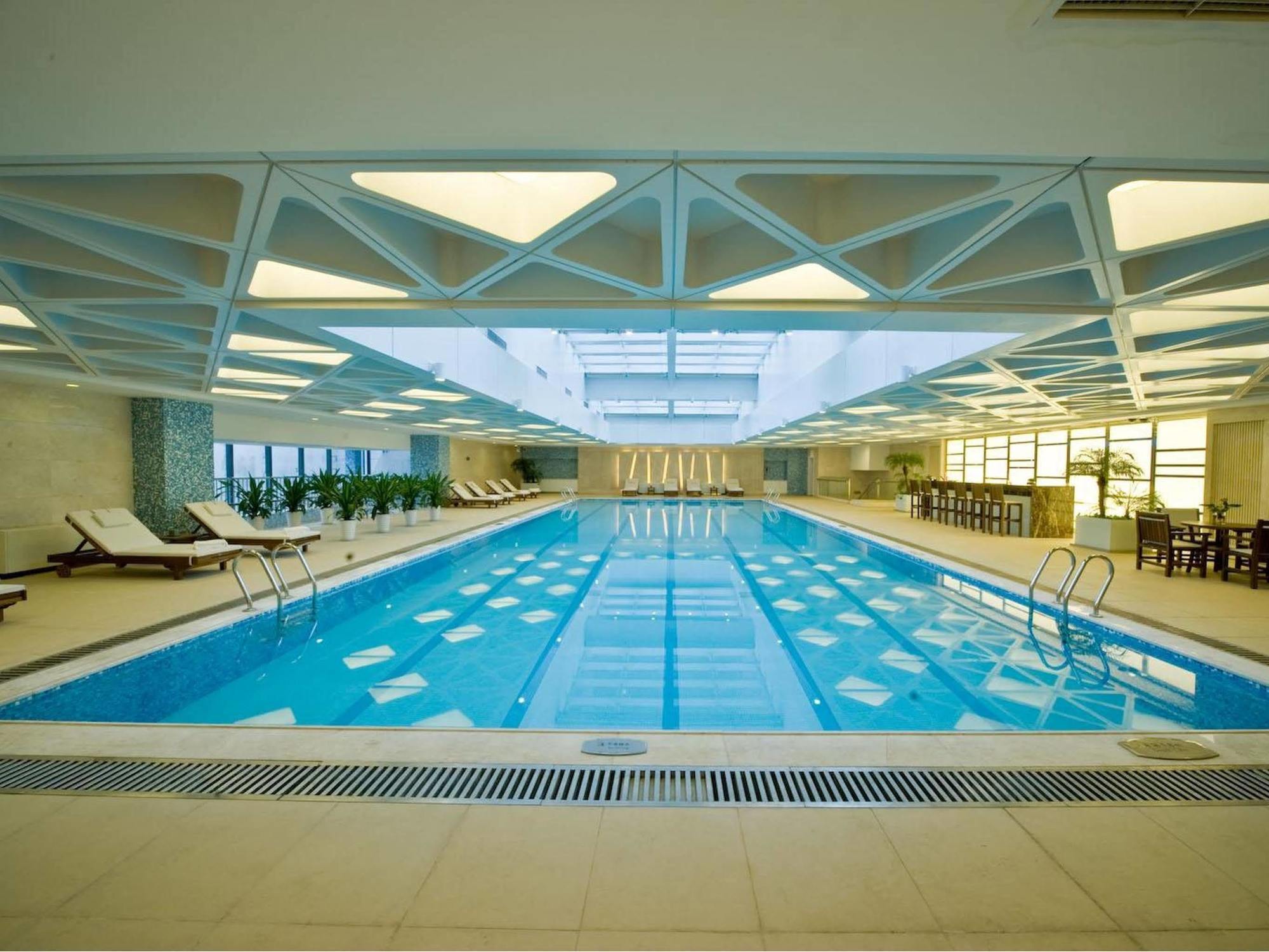 Doubletree By Hilton Shanghai Jing'An Экстерьер фото