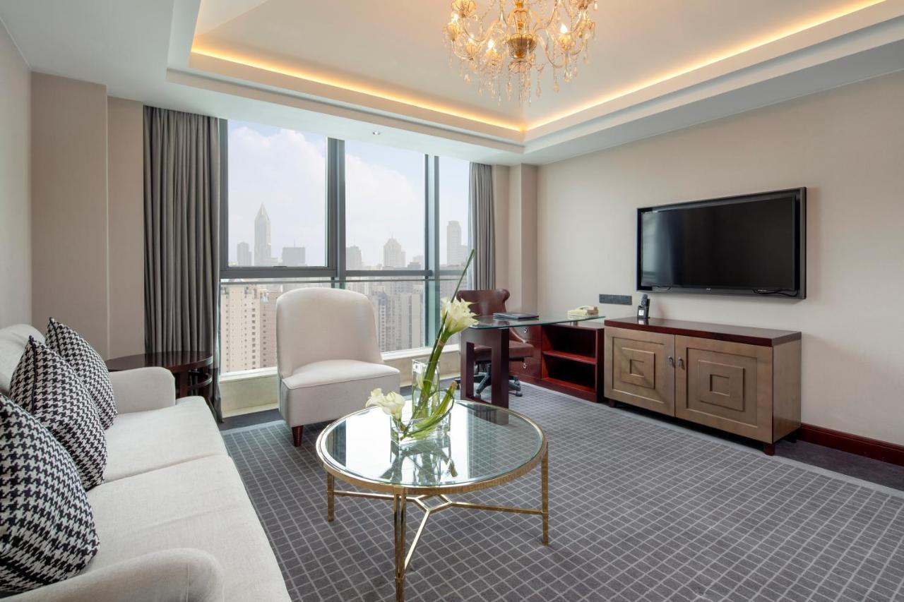 Doubletree By Hilton Shanghai Jing'An Экстерьер фото