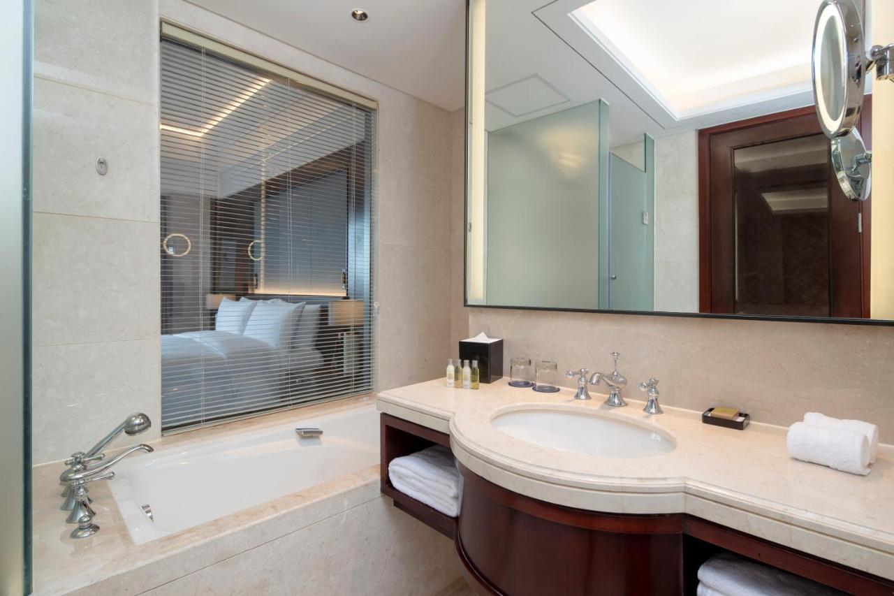 Doubletree By Hilton Shanghai Jing'An Экстерьер фото