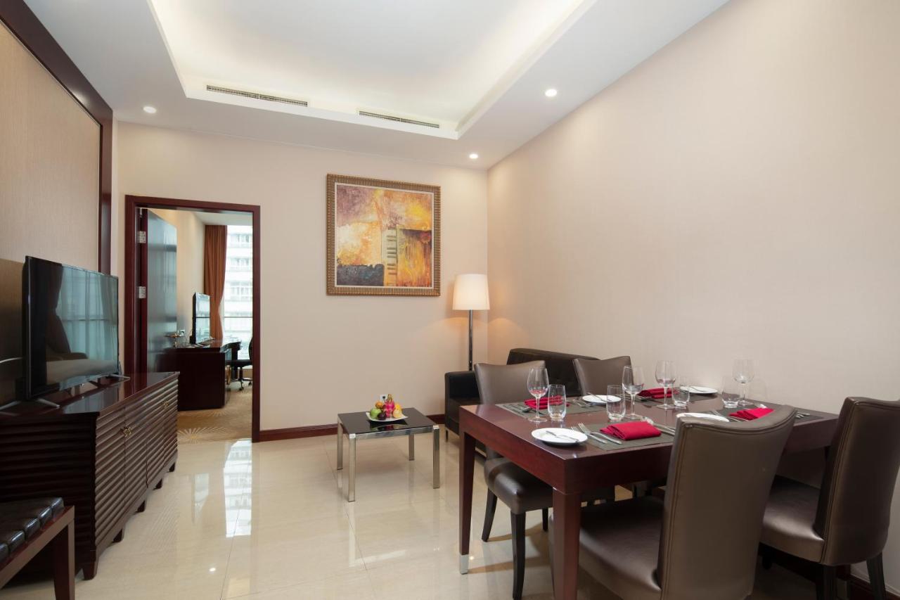 Doubletree By Hilton Shanghai Jing'An Экстерьер фото